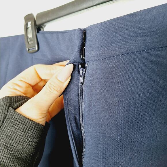 NEW Chico's SO Slimming Manhattan Trouser Pant Deep Navy 2 US 12 Large Straight - Picture 7 of 9